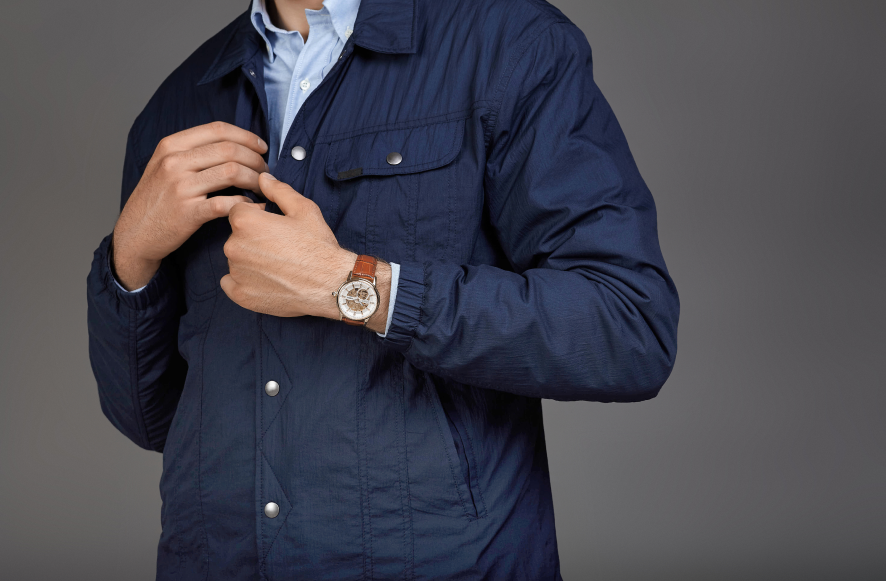 Michael Solodin Lincor х Red Collar – USA